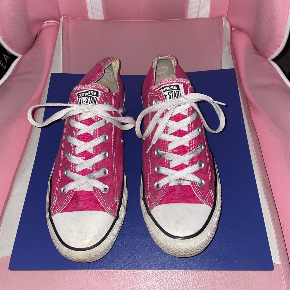 Pink Converse Chuck Taylor All Star Low